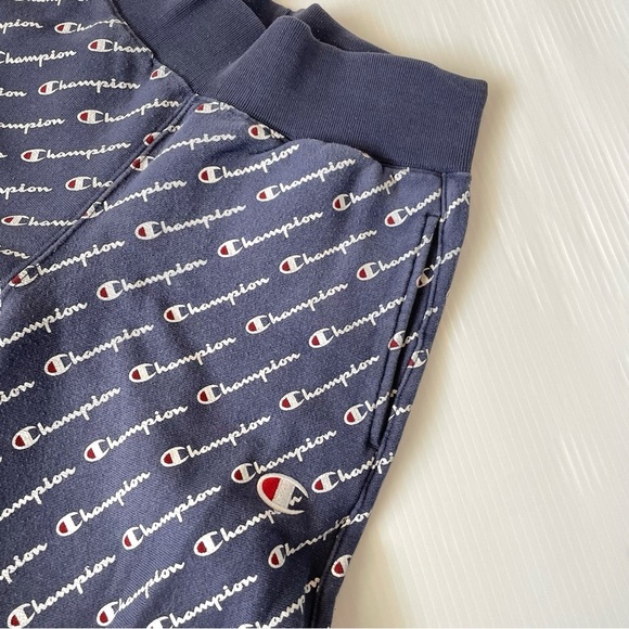 Champion womens size small  Navy Logo Sweatpants - Picture 2 of 8